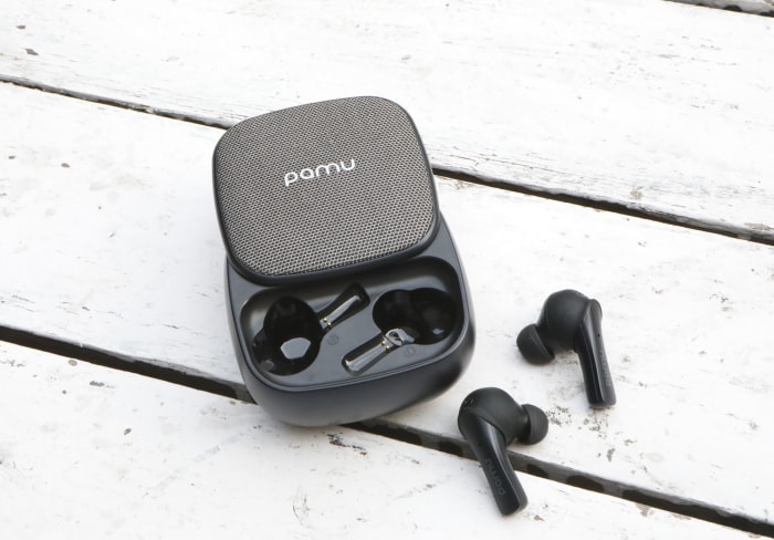 Pamu Slide Are Wireless Headphones That Make Real Sensation at Indiegogo