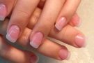 American manicure VS French manicure: the battle
