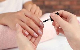 What are the benefits of a manicure base?